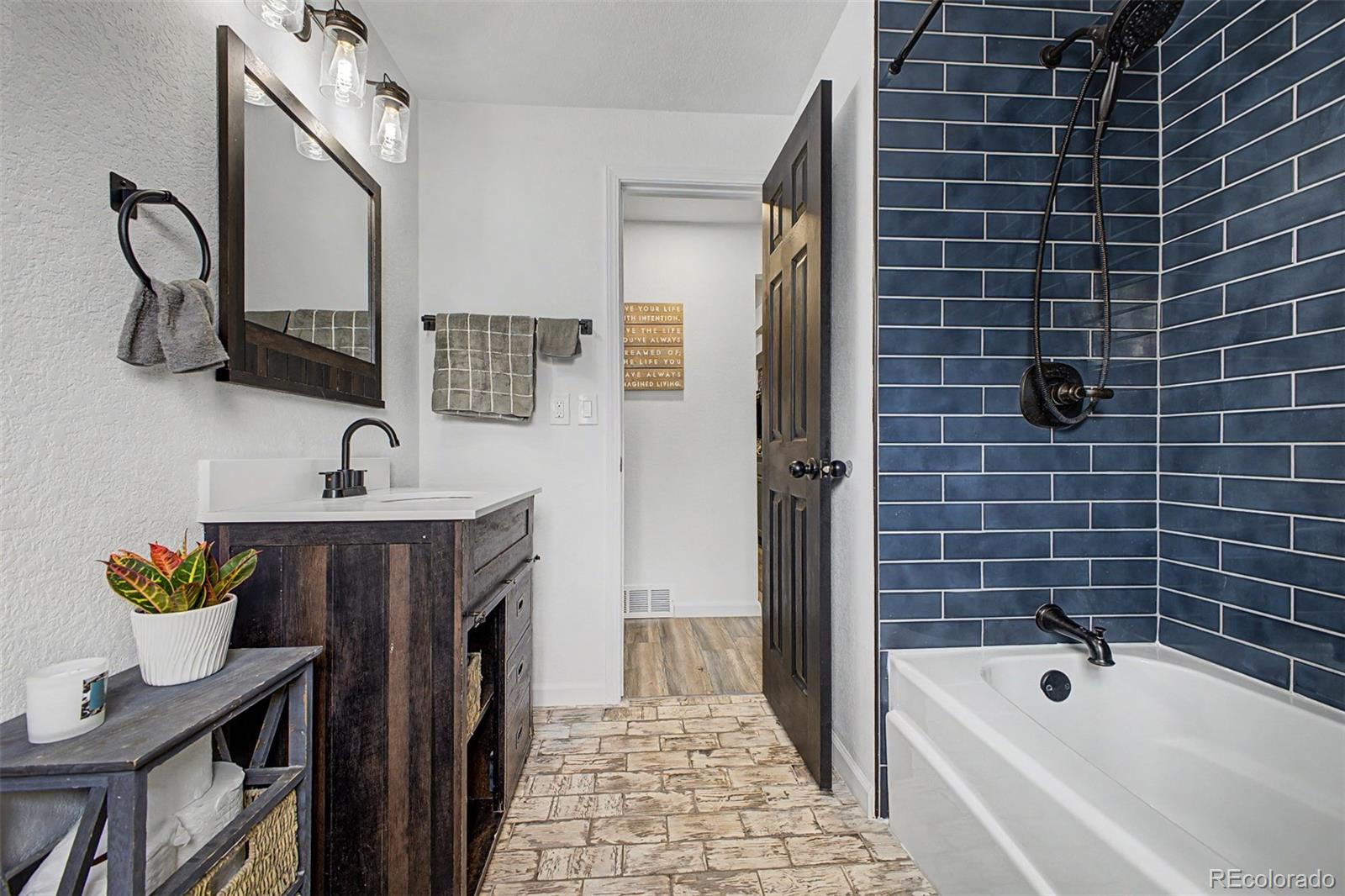 MLS Image #23 for 9790 w wagon trail drive,littleton, Colorado