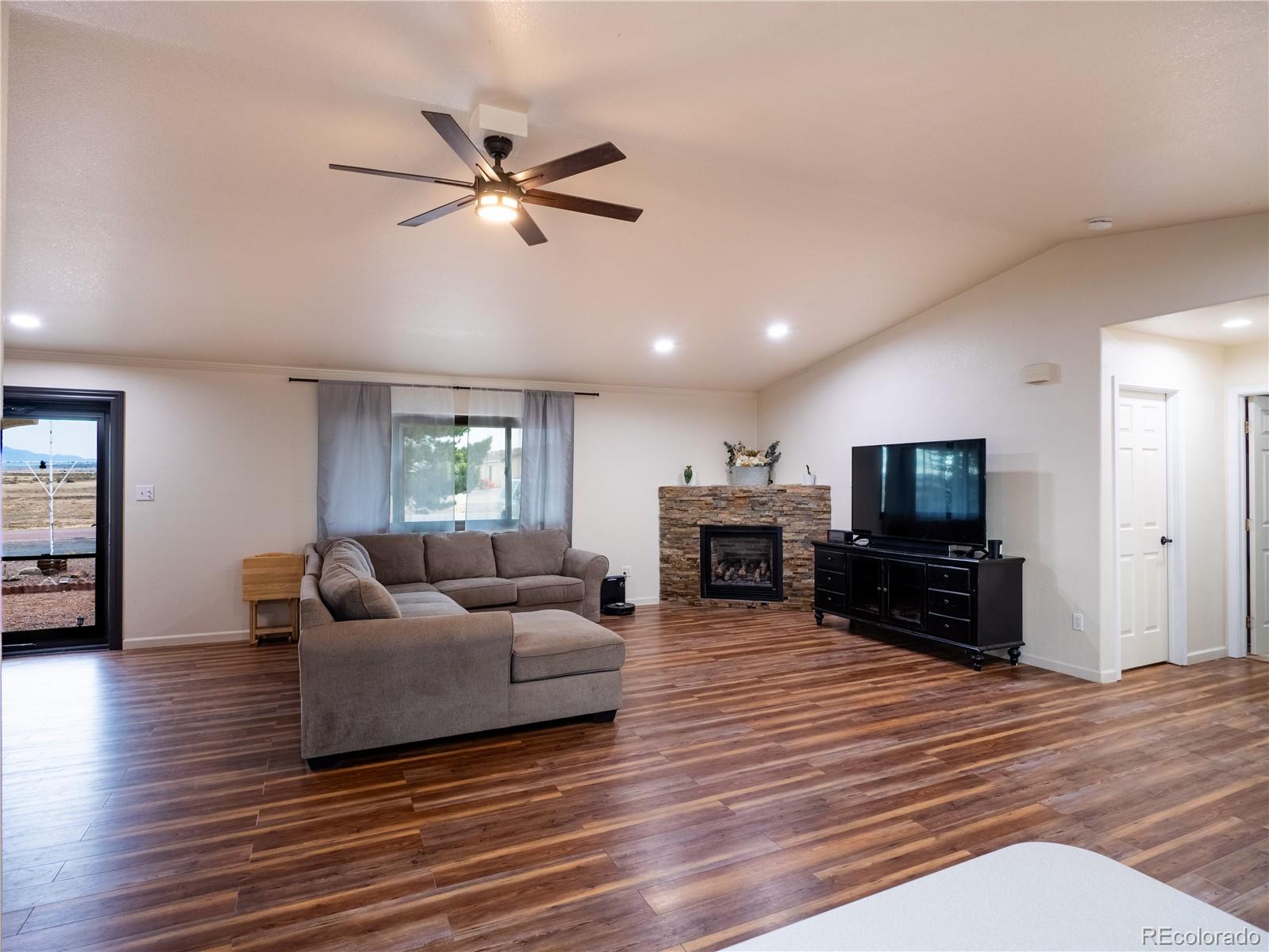 MLS Image #4 for 496 e earl drive,pueblo west, Colorado