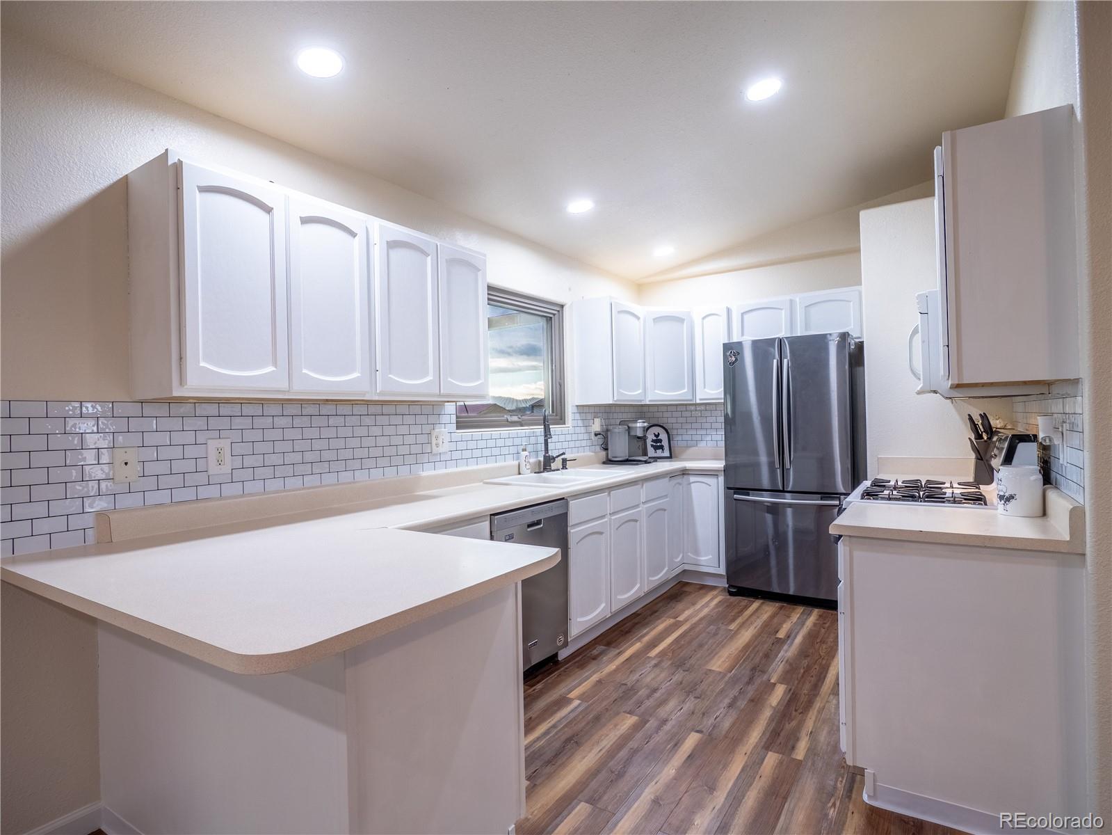 MLS Image #6 for 496 e earl drive,pueblo west, Colorado