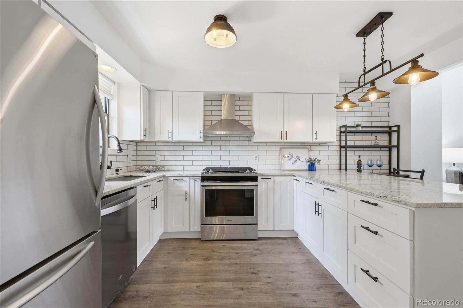 MLS Image #10 for 1010  homestake drive 2b,golden, Colorado