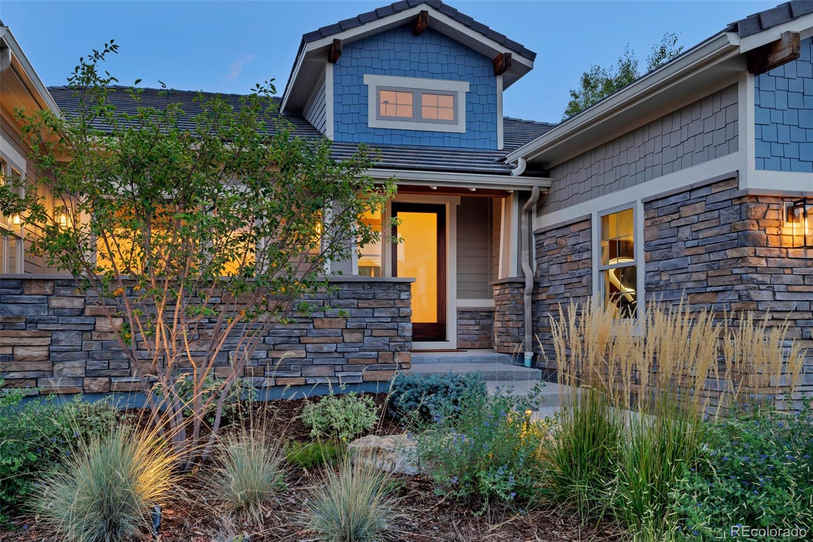 MLS Image #5 for 27041 e long circle,aurora, Colorado
