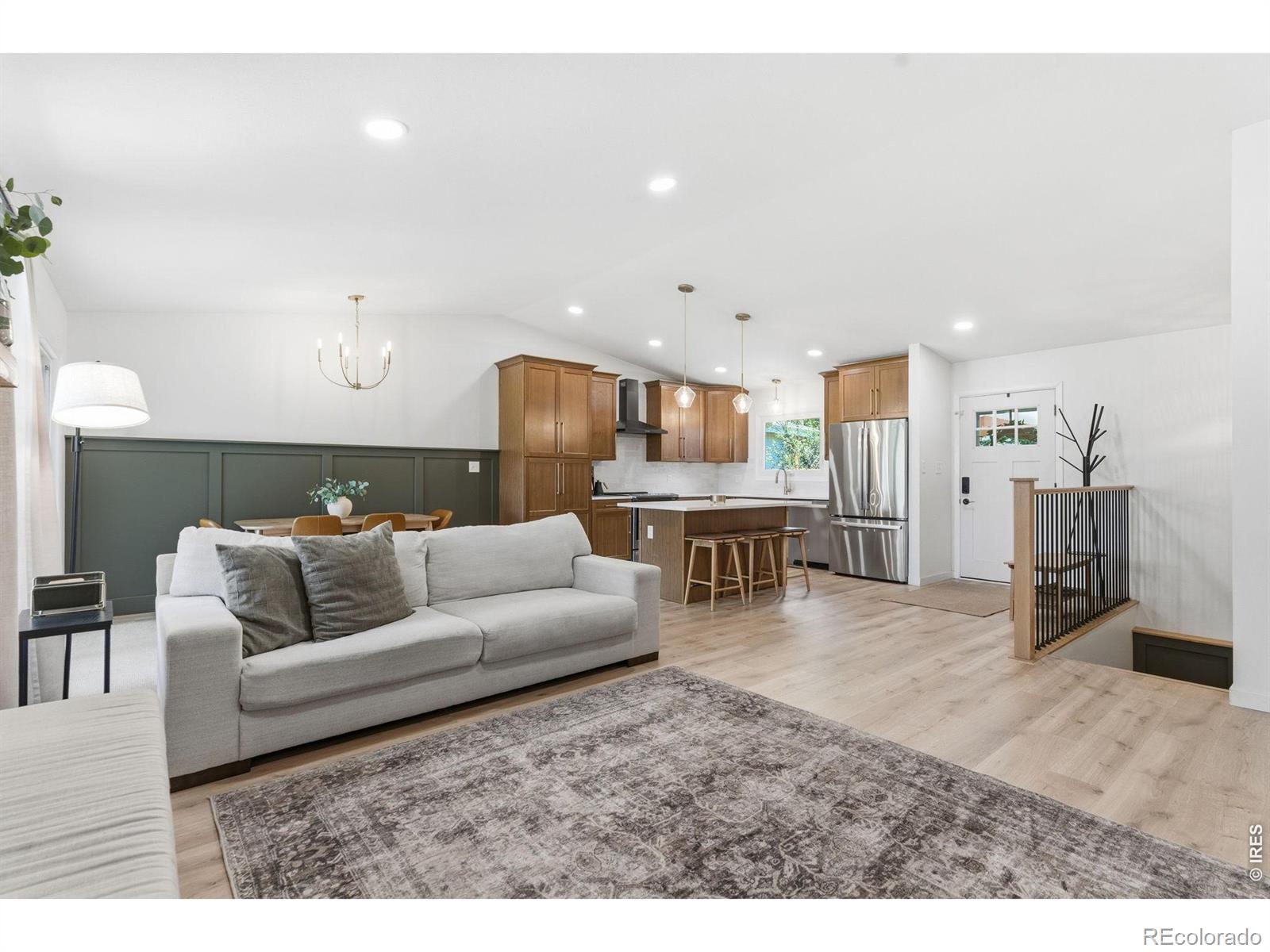 MLS Image #14 for 817  parkview drive,fort collins, Colorado