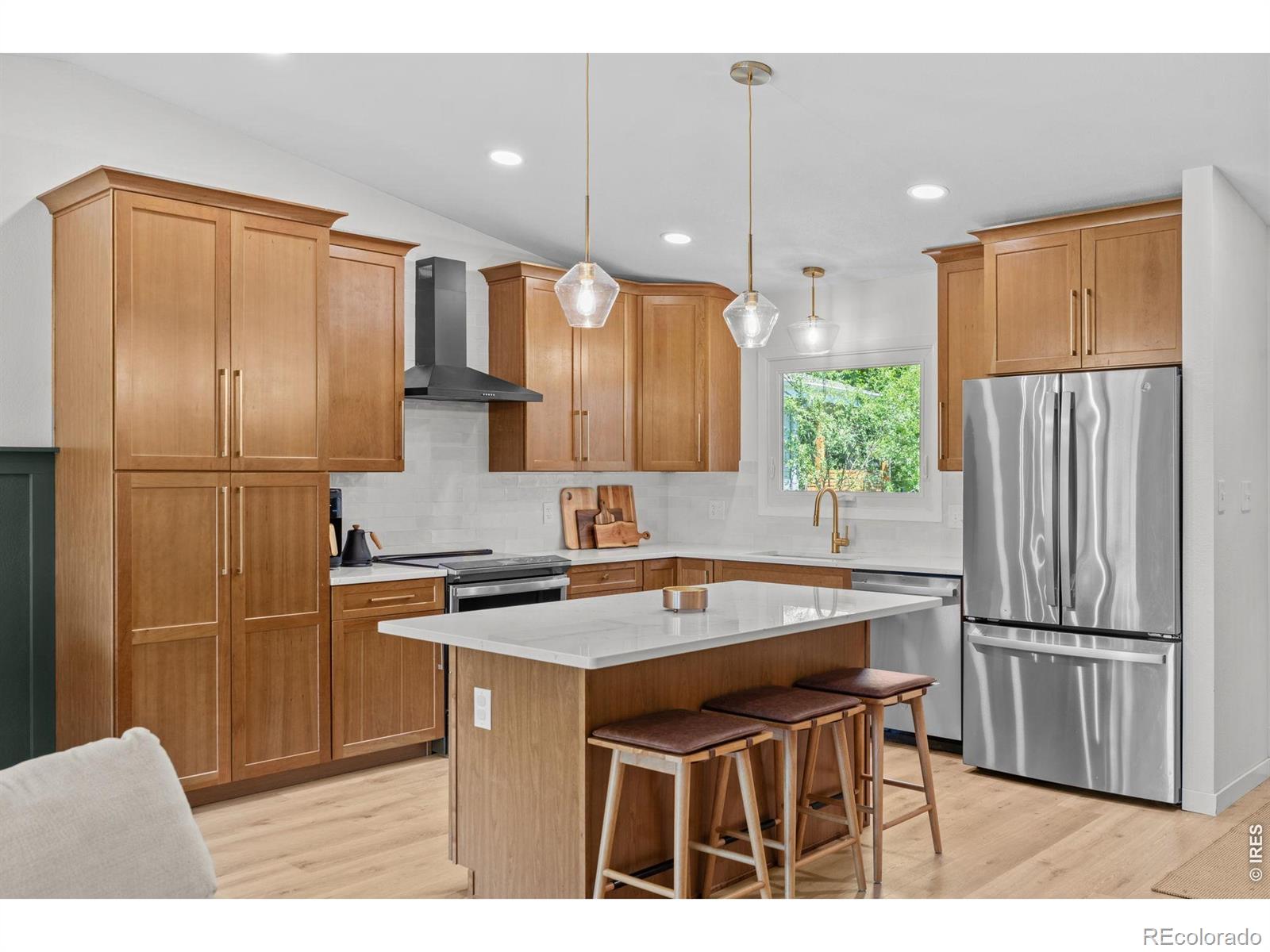MLS Image #4 for 817  parkview drive,fort collins, Colorado