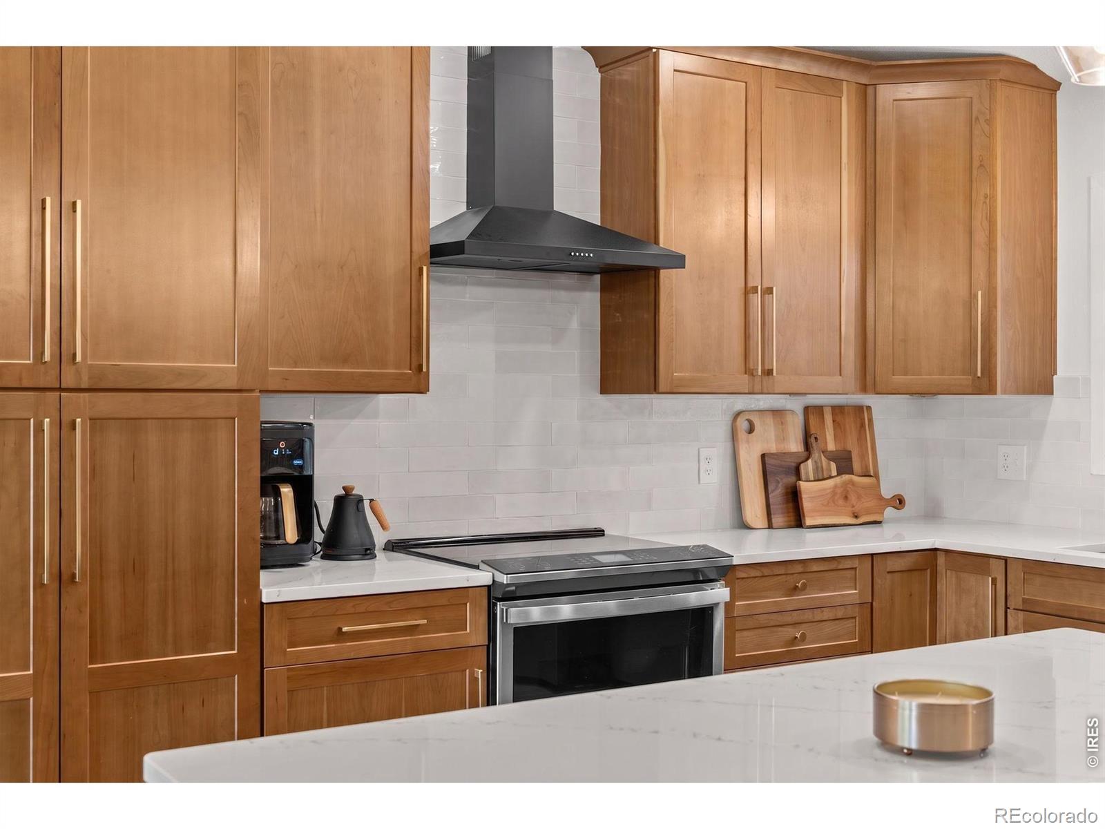 MLS Image #5 for 817  parkview drive,fort collins, Colorado