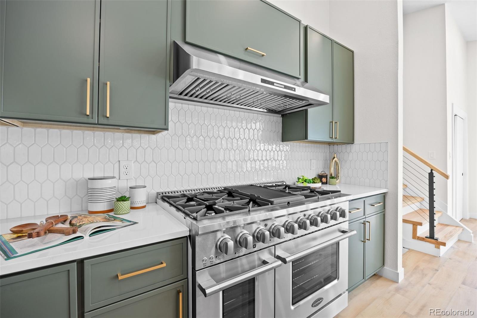 MLS Image #16 for 3021 s valentia street,denver, Colorado