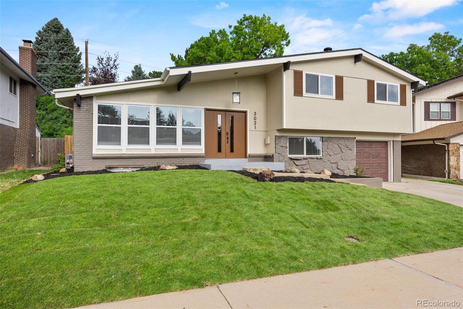 MLS Image #2 for 3021 s valentia street,denver, Colorado