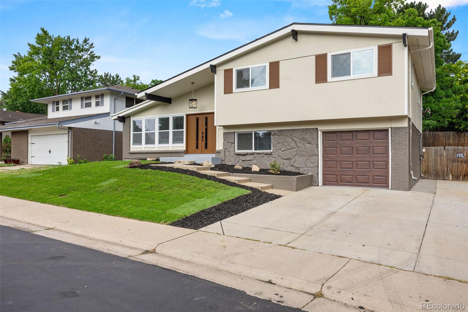 MLS Image #3 for 3021 s valentia street,denver, Colorado