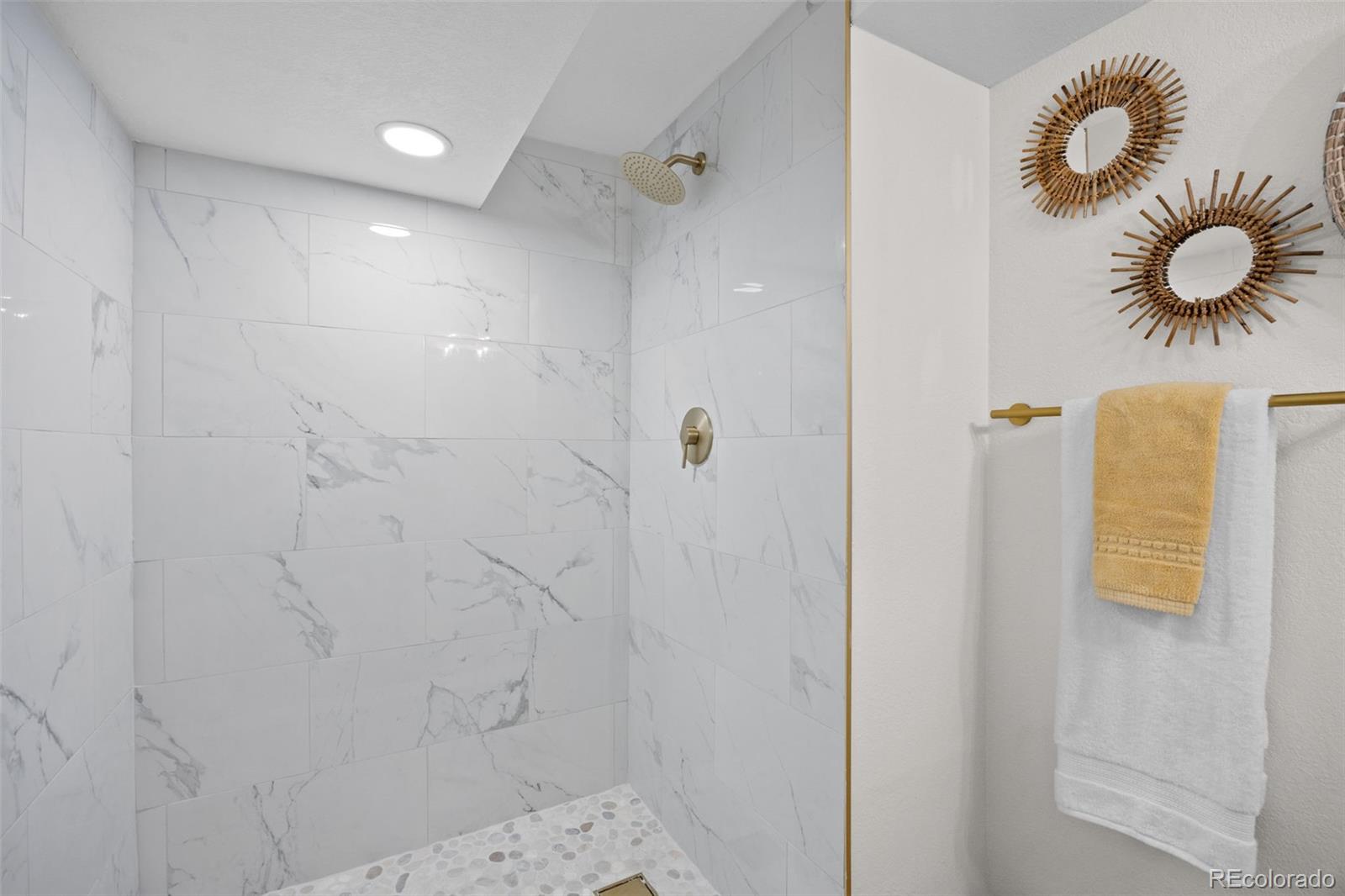 MLS Image #39 for 3021 s valentia street,denver, Colorado