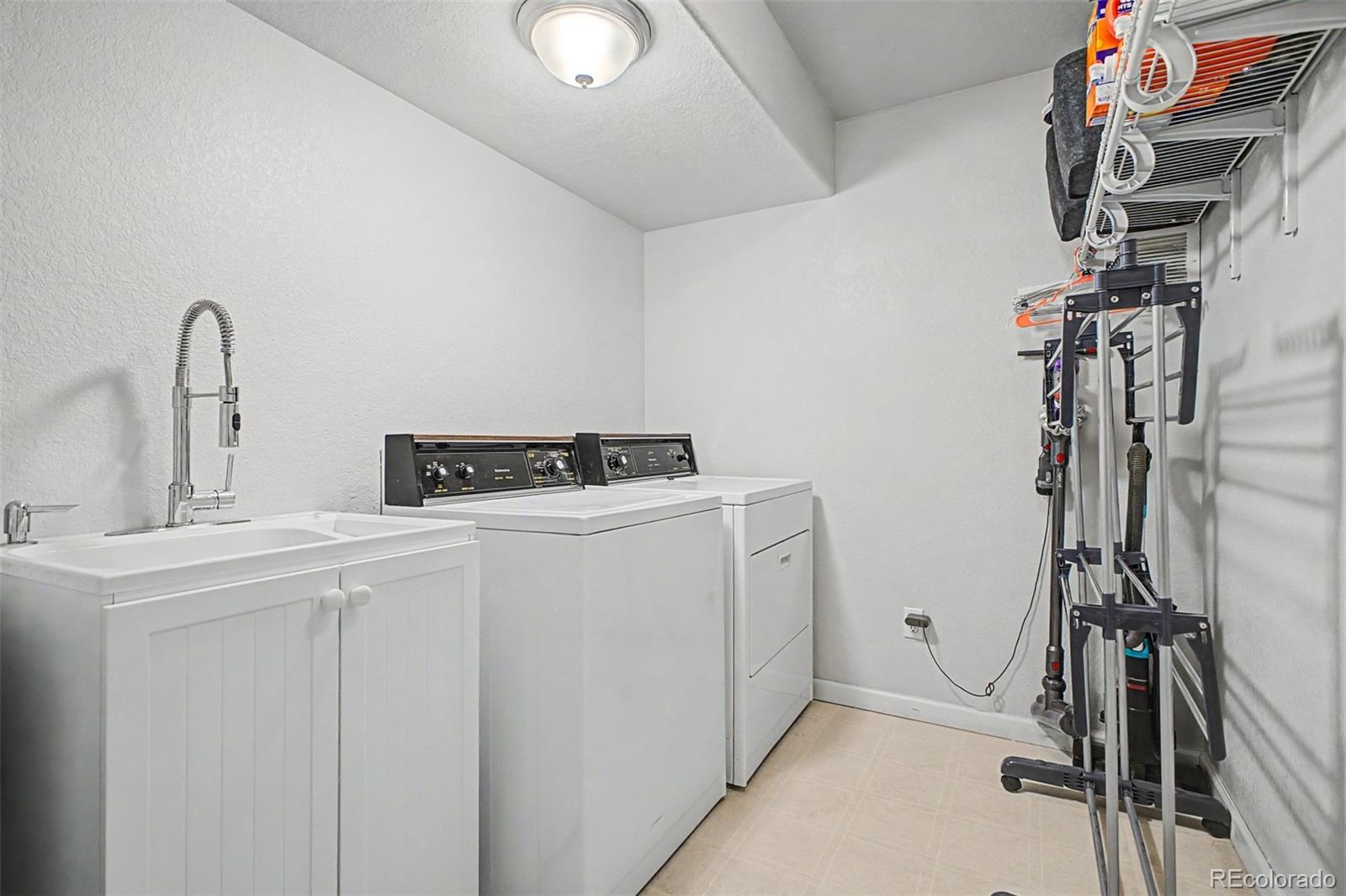MLS Image #38 for 10484  hollyhock court,littleton, Colorado