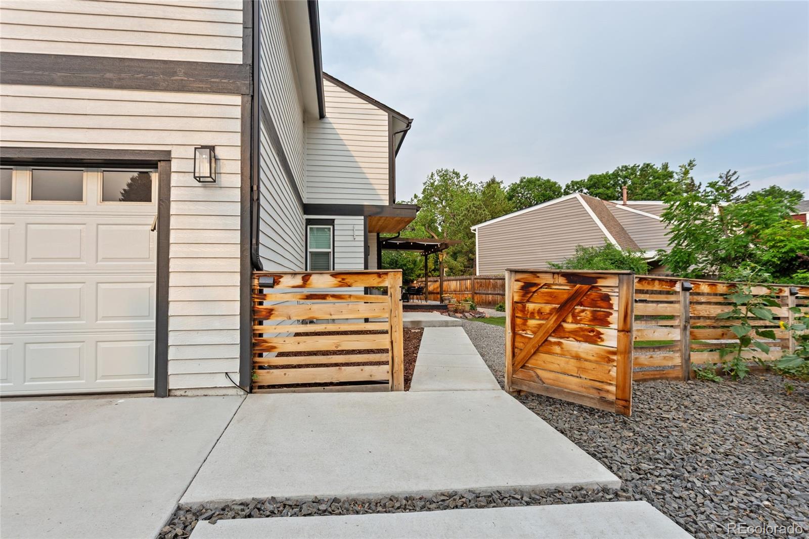 MLS Image #3 for 1034 w peakview circle,littleton, Colorado