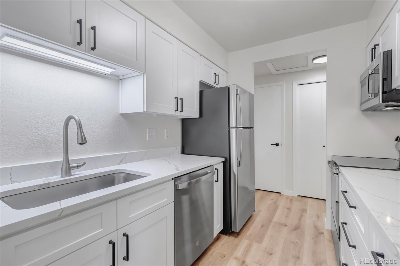 MLS Image #6 for 9145 w cedar drive,denver, Colorado
