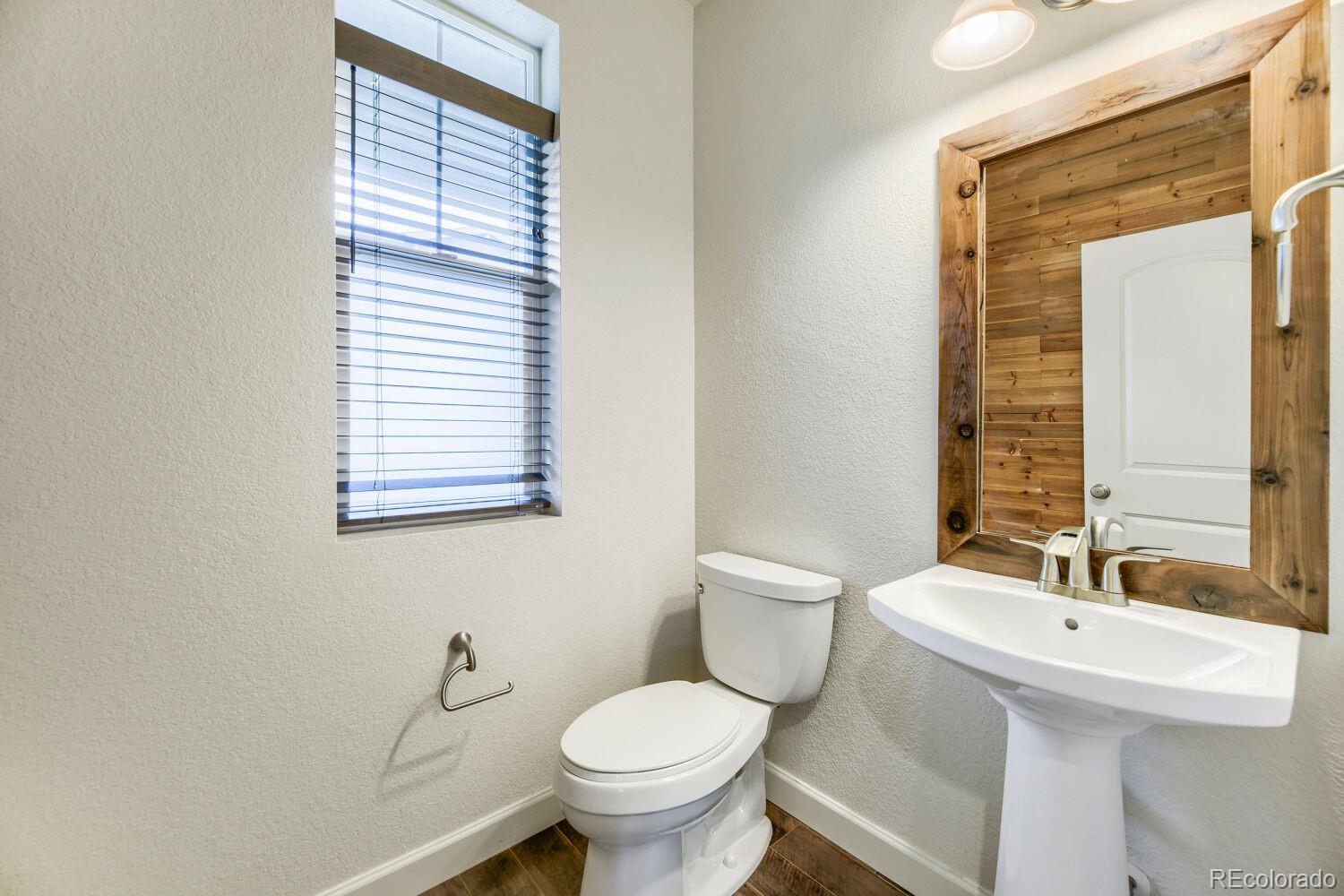 MLS Image #11 for 21803 e quincy place,aurora, Colorado