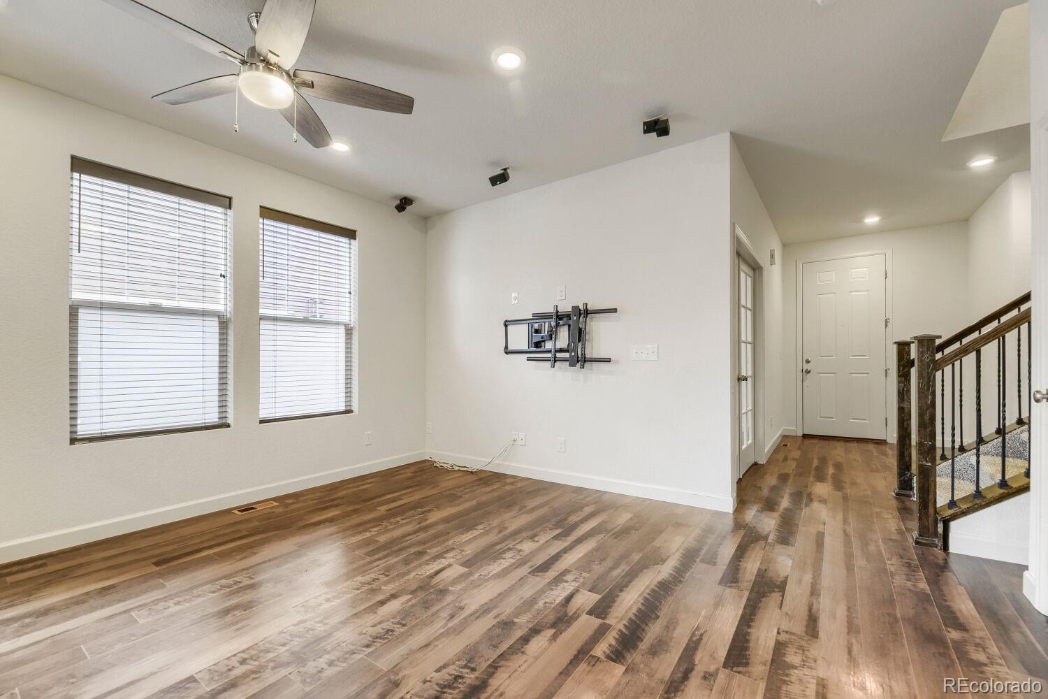 MLS Image #5 for 21803 e quincy place,aurora, Colorado