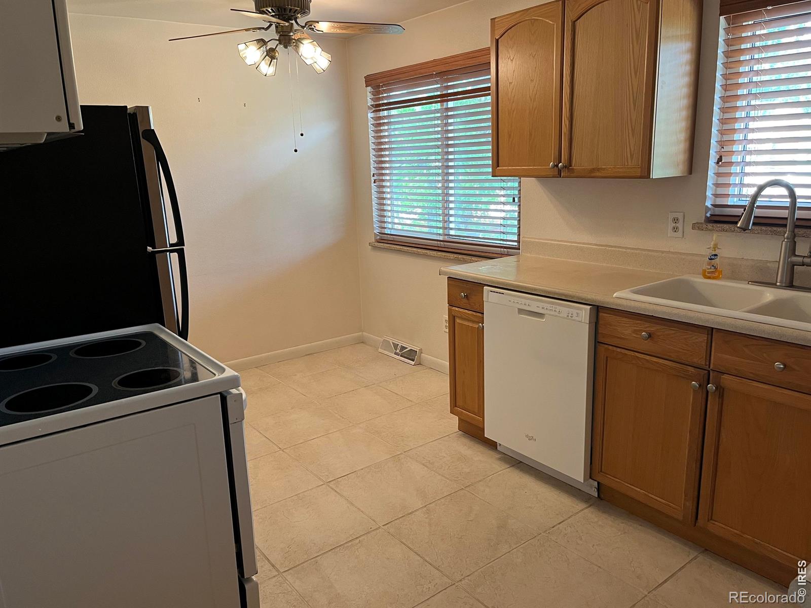 MLS Image #8 for 7025 w 62nd avenue,arvada, Colorado