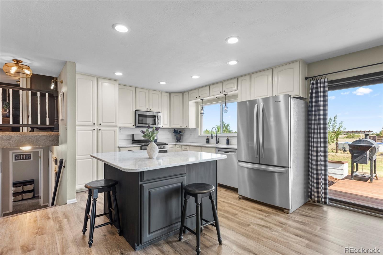 MLS Image #11 for 54465 e county road 6 ,strasburg, Colorado