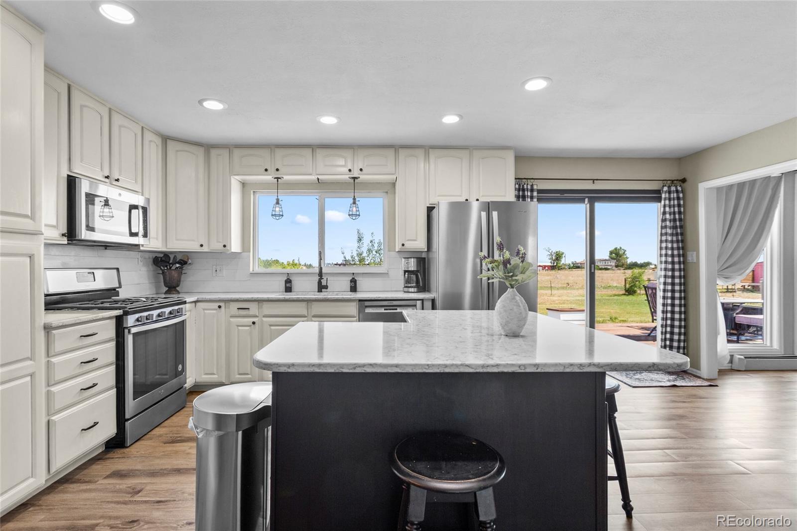 MLS Image #12 for 54465 e county road 6 ,strasburg, Colorado