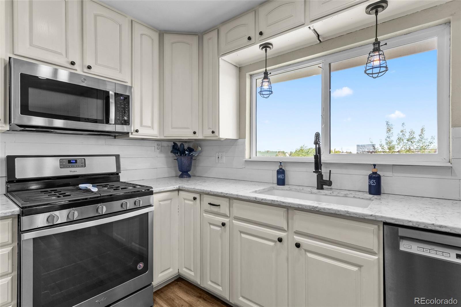 MLS Image #13 for 54465 e county road 6 ,strasburg, Colorado