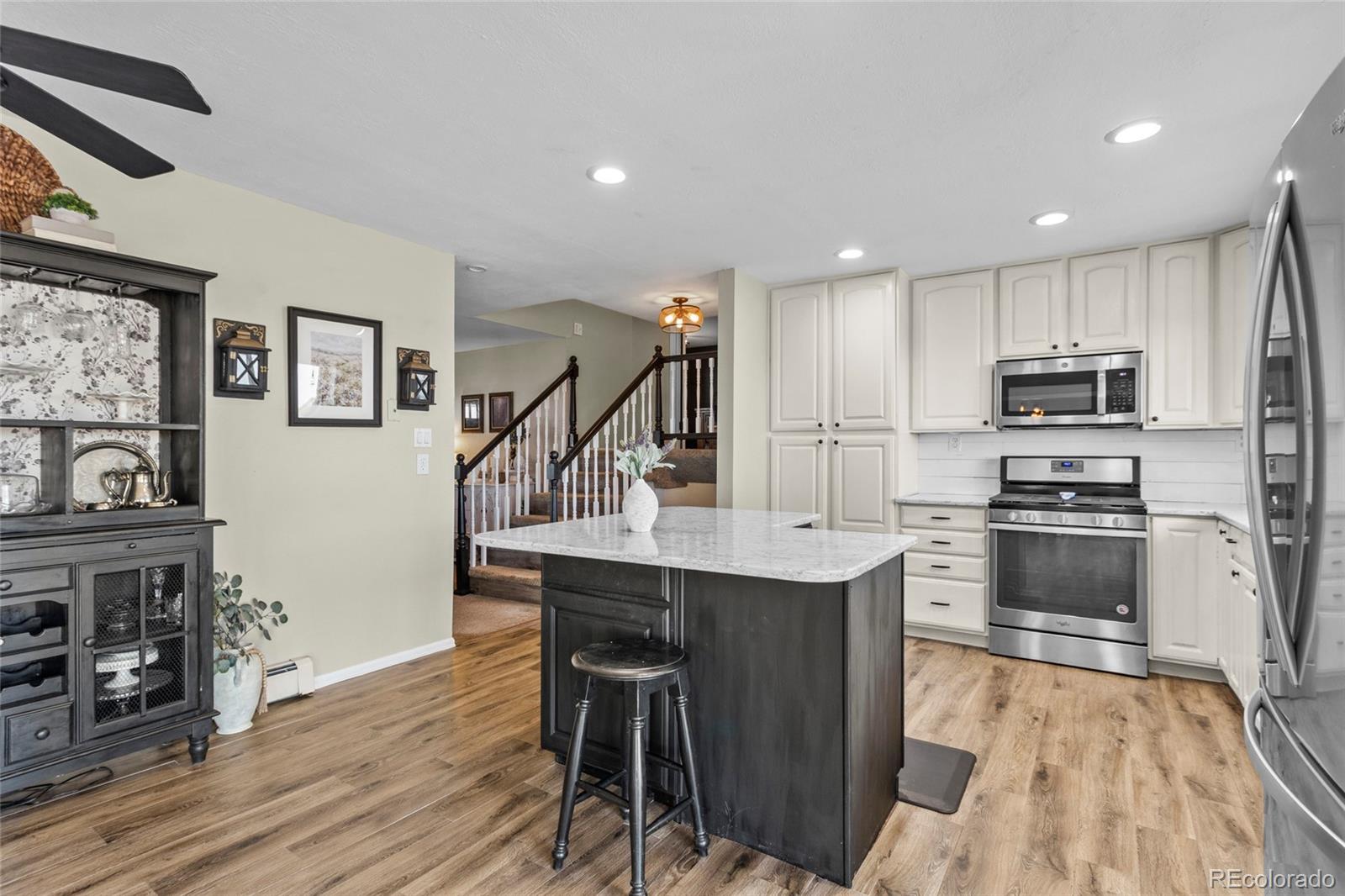 MLS Image #15 for 54465 e county road 6 ,strasburg, Colorado