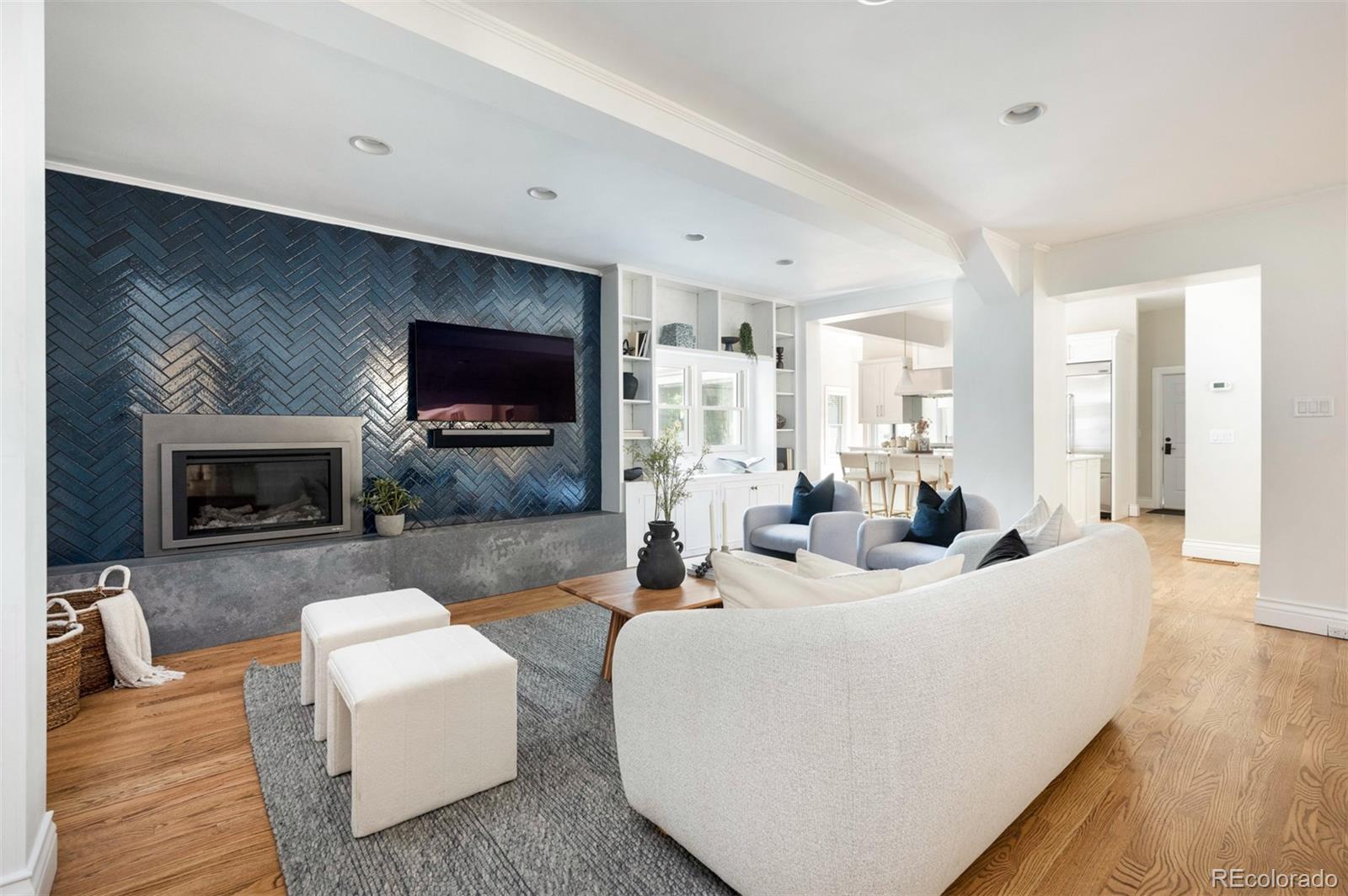 MLS Image #10 for 4949 e 6th avenue parkway,denver, Colorado