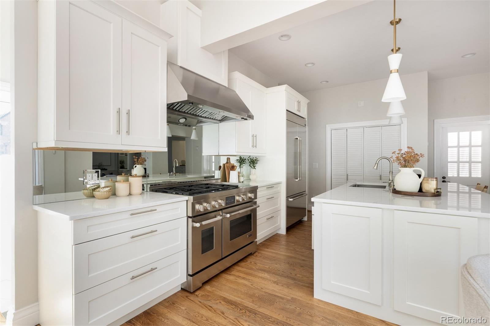 MLS Image #23 for 4949 e 6th avenue parkway,denver, Colorado