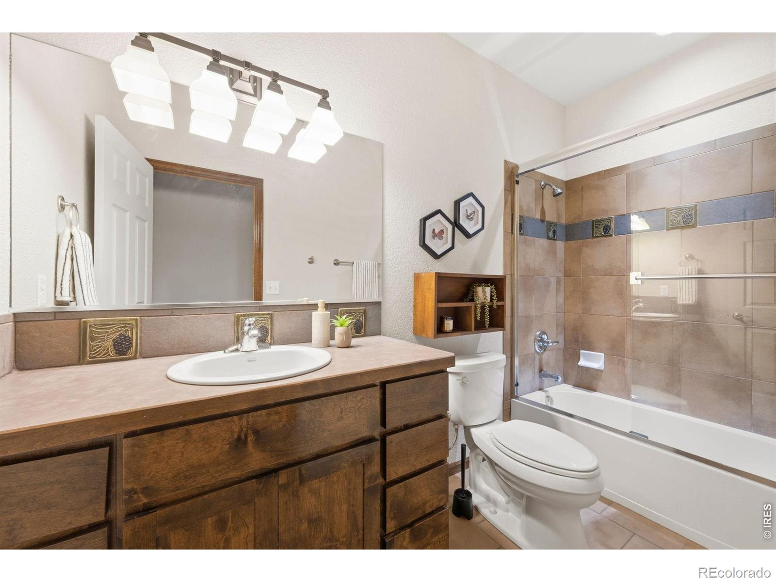 MLS Image #22 for 1925  massachusetts street,loveland, Colorado