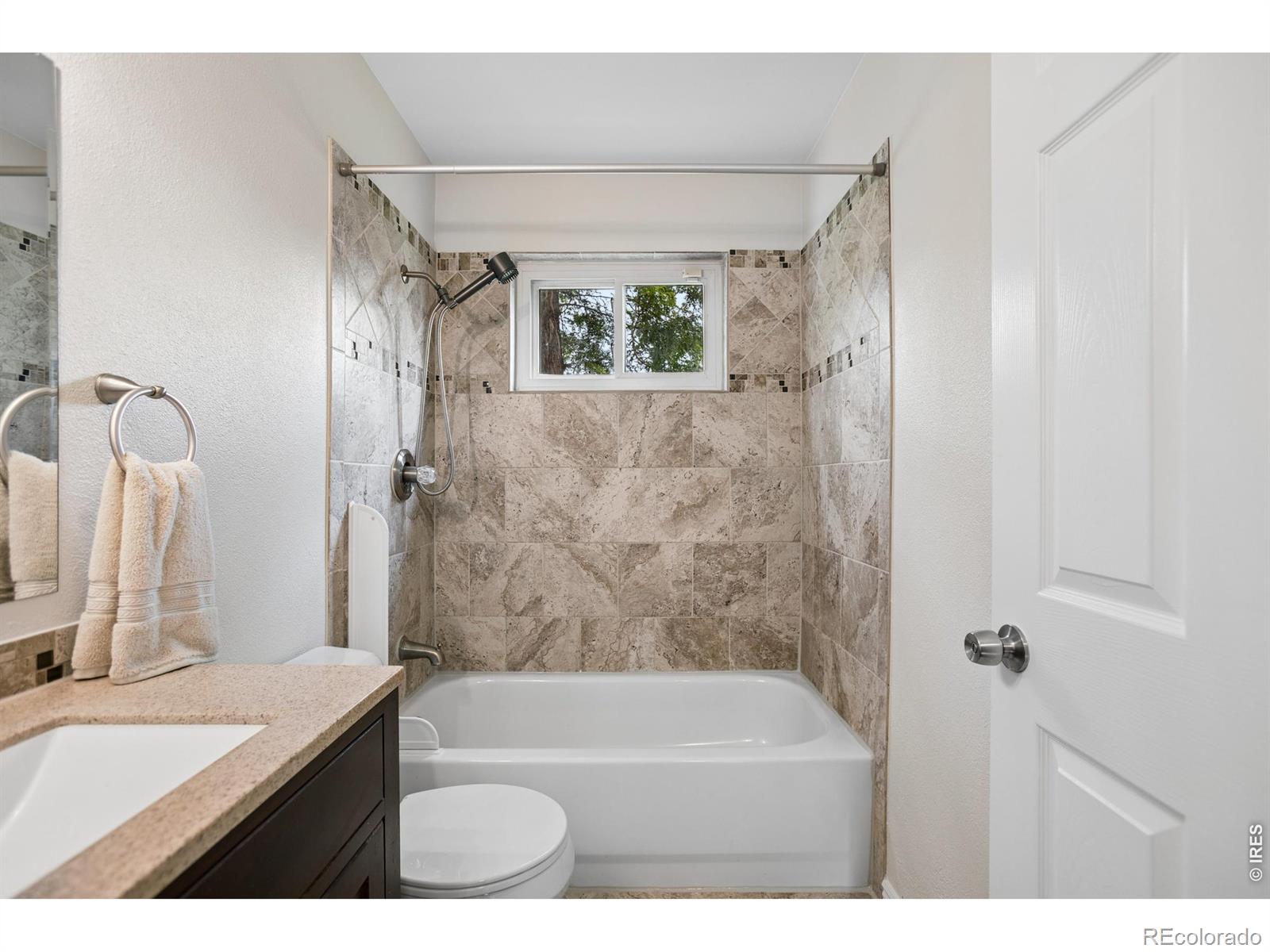 MLS Image #13 for 10537 w 107th avenue,broomfield, Colorado
