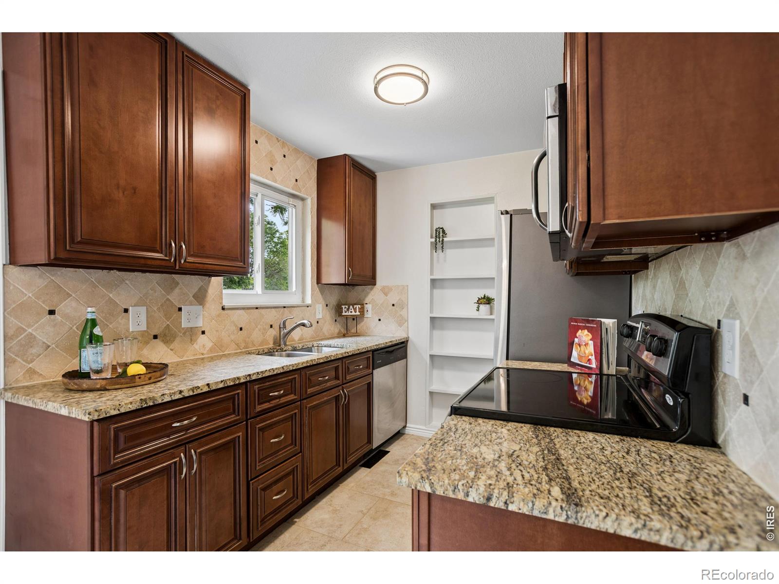 MLS Image #6 for 10537 w 107th avenue,broomfield, Colorado