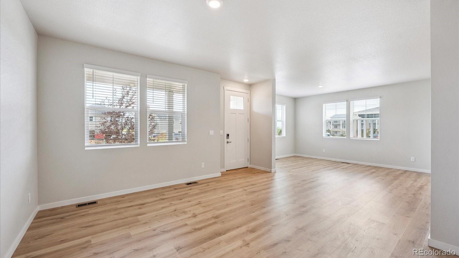 MLS Image #8 for 667 n ukraine street,aurora, Colorado