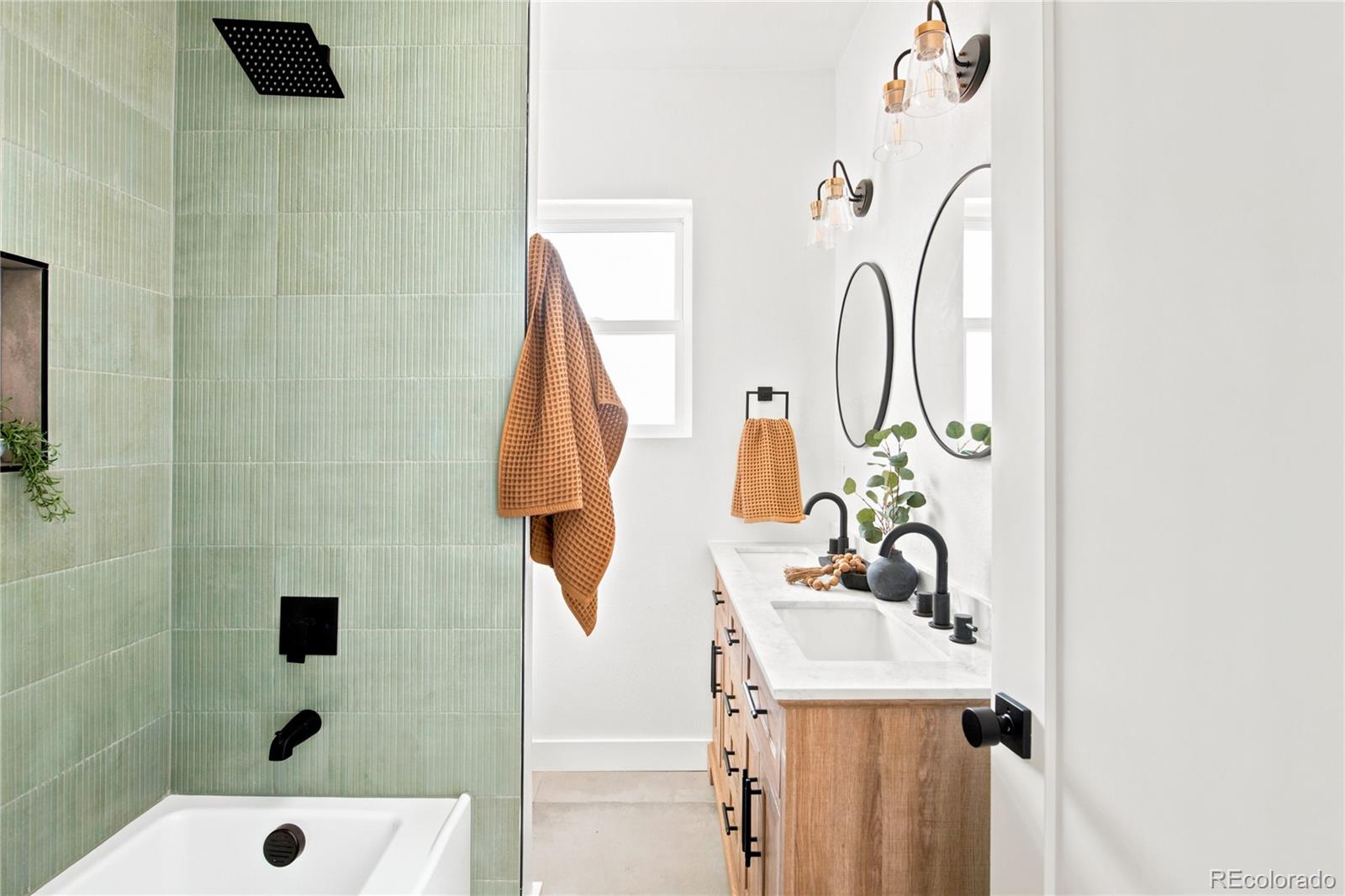 MLS Image #19 for 625  cook street,denver, Colorado