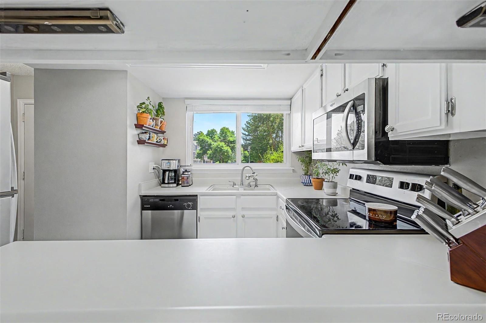 MLS Image #11 for 6565 w 84th circle 40,arvada, Colorado