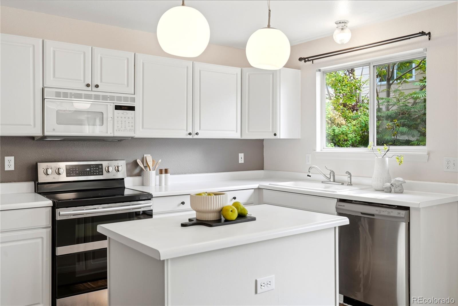 MLS Image #8 for 11815  chase court,westminster, Colorado