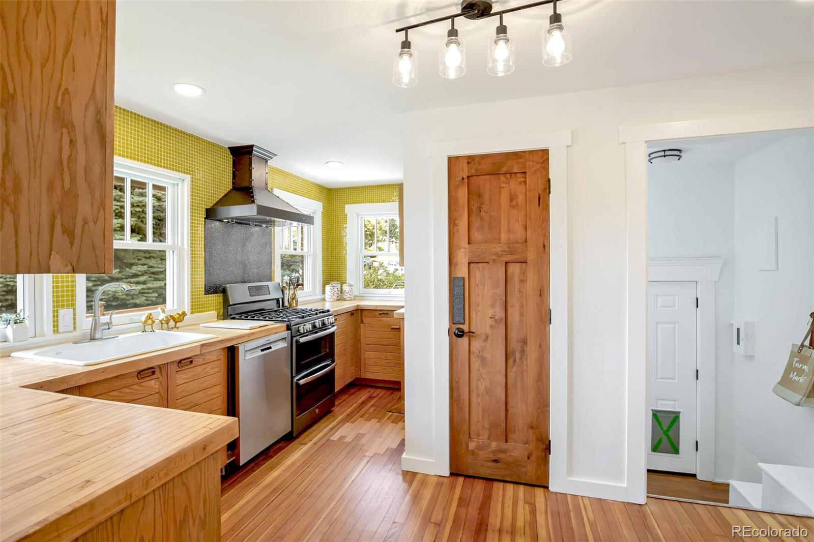 MLS Image #16 for 4745 w hayward place,denver, Colorado