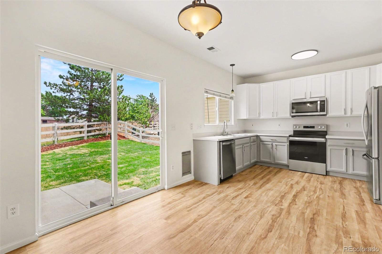 MLS Image #5 for 14957 e maple place,aurora, Colorado