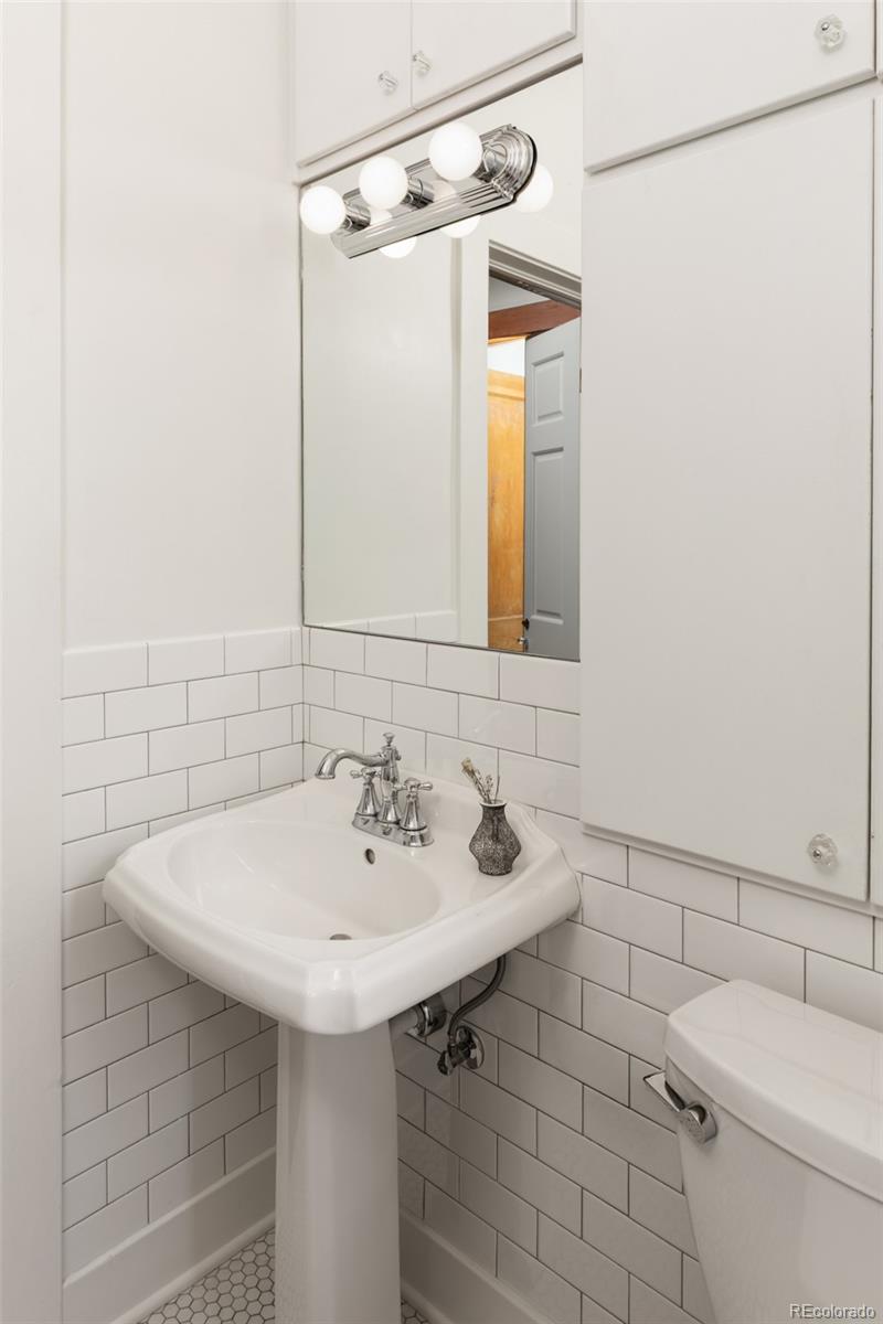 MLS Image #17 for 809  madison street,denver, Colorado