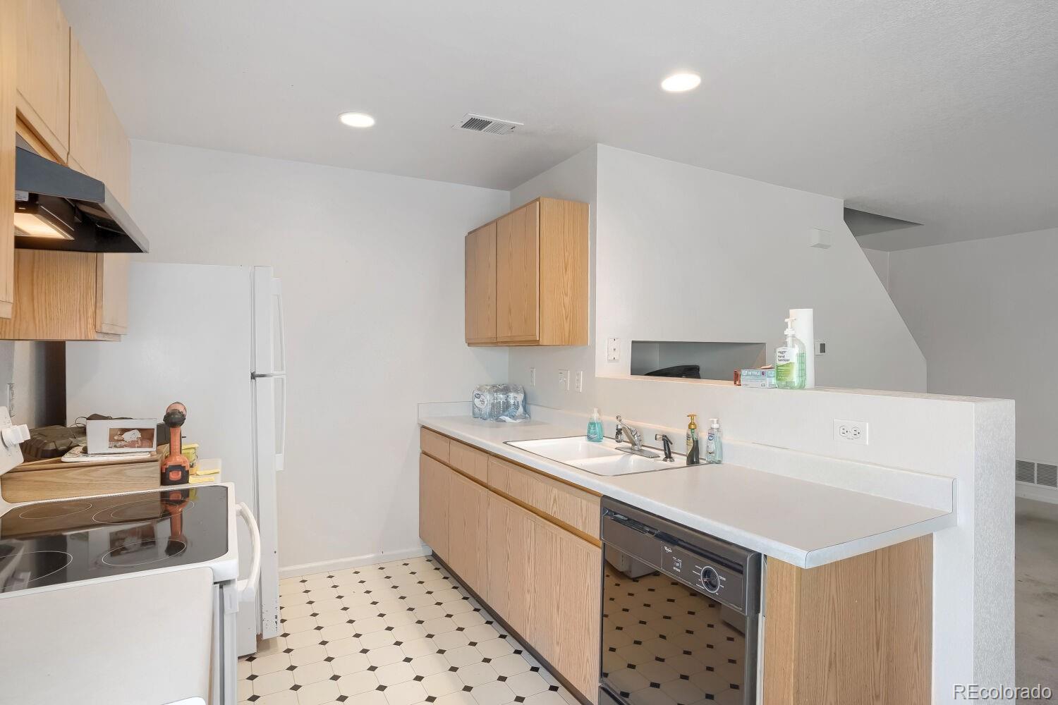 MLS Image #6 for 880  mockingbird lane ,brighton, Colorado
