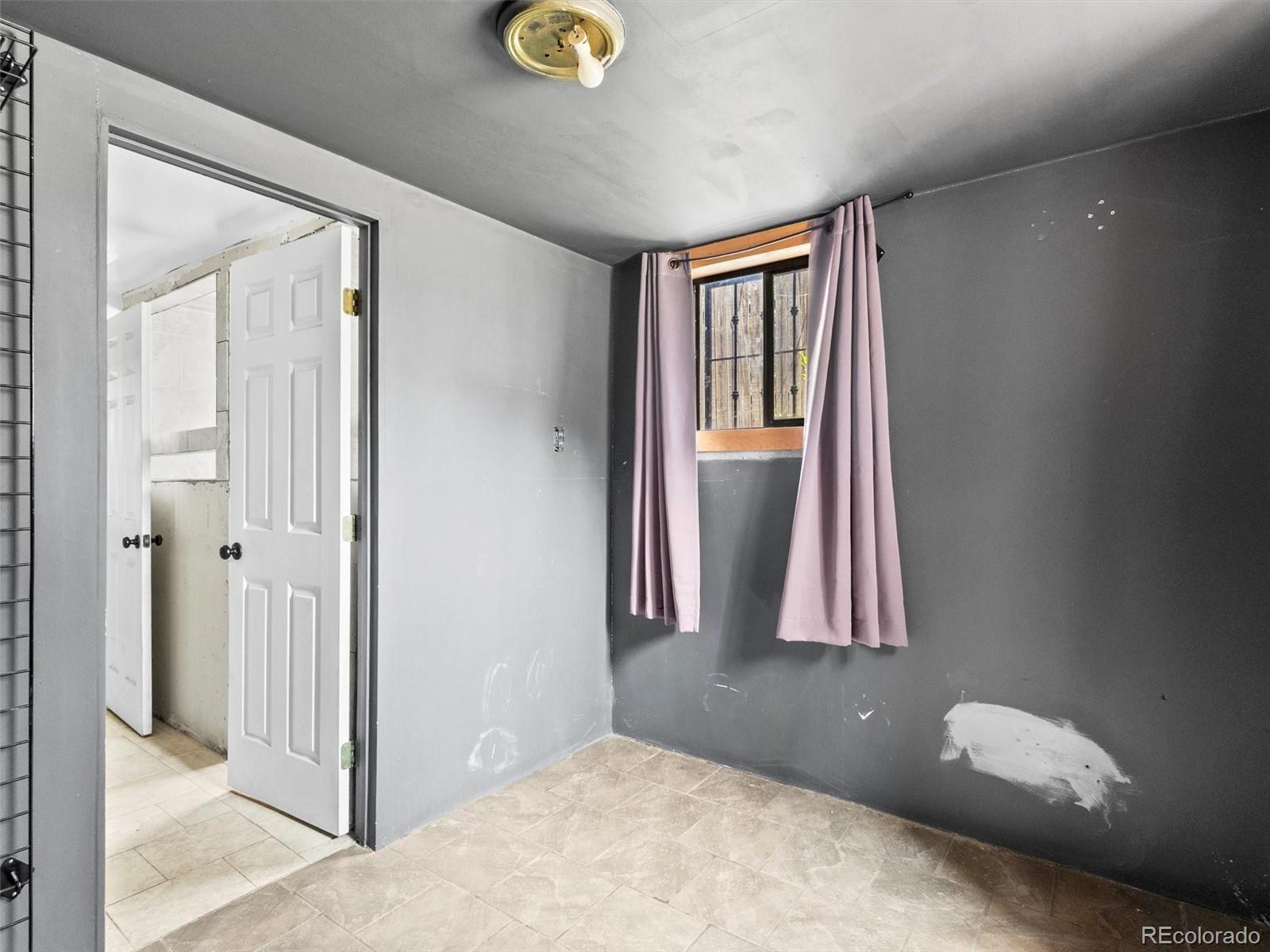 MLS Image #14 for 255  knox court,denver, Colorado