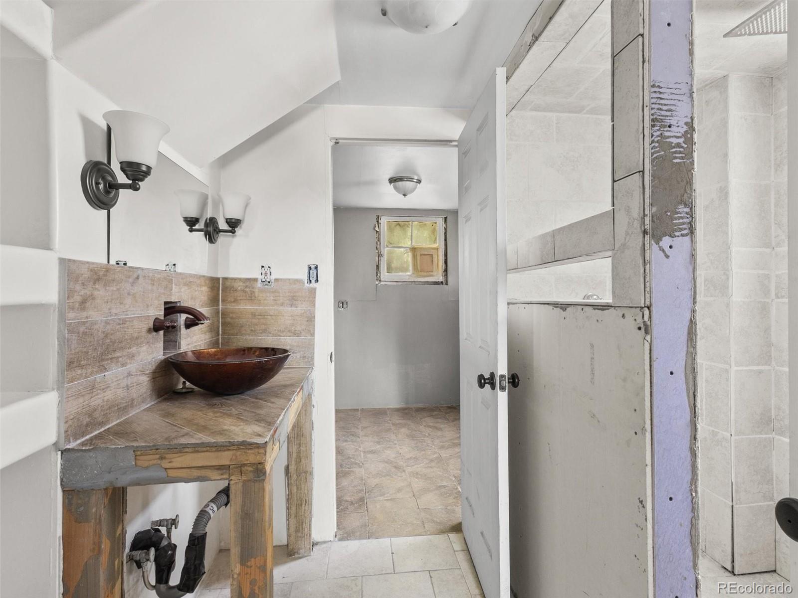 MLS Image #17 for 255  knox court,denver, Colorado