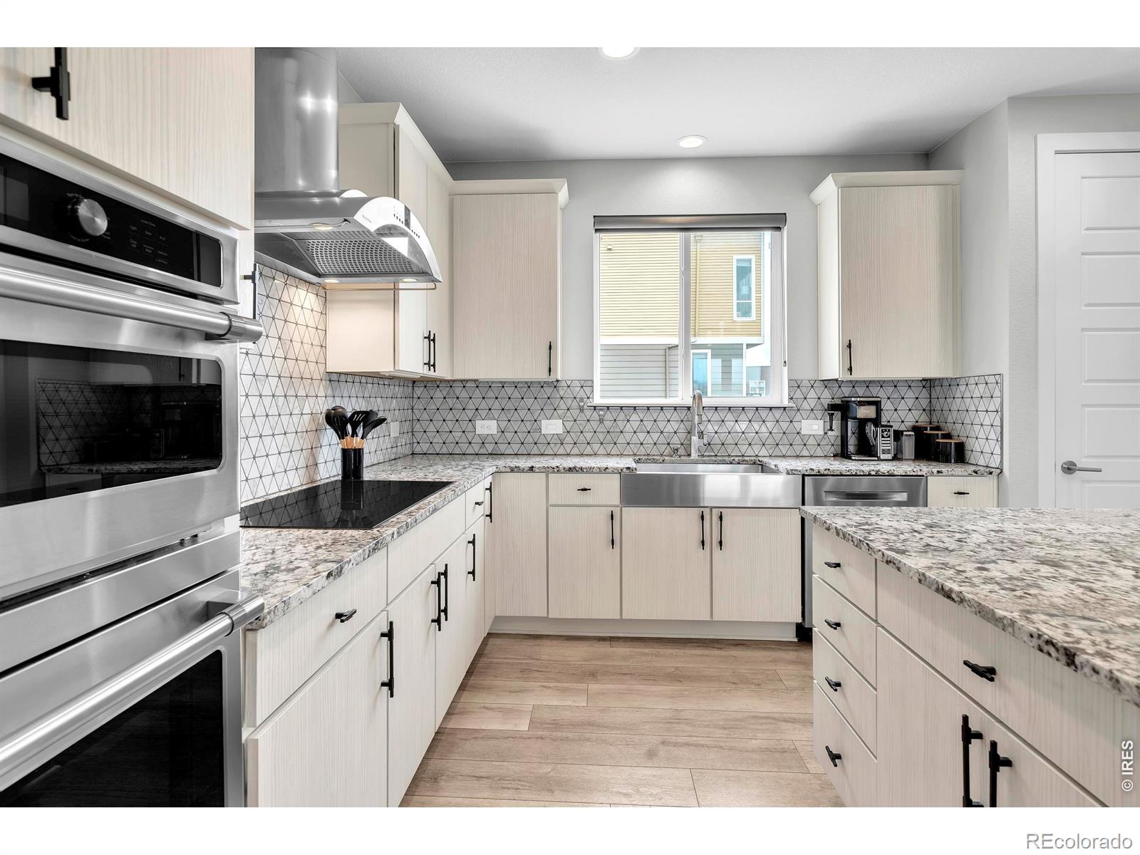MLS Image #8 for 11959  mountview lane,broomfield, Colorado