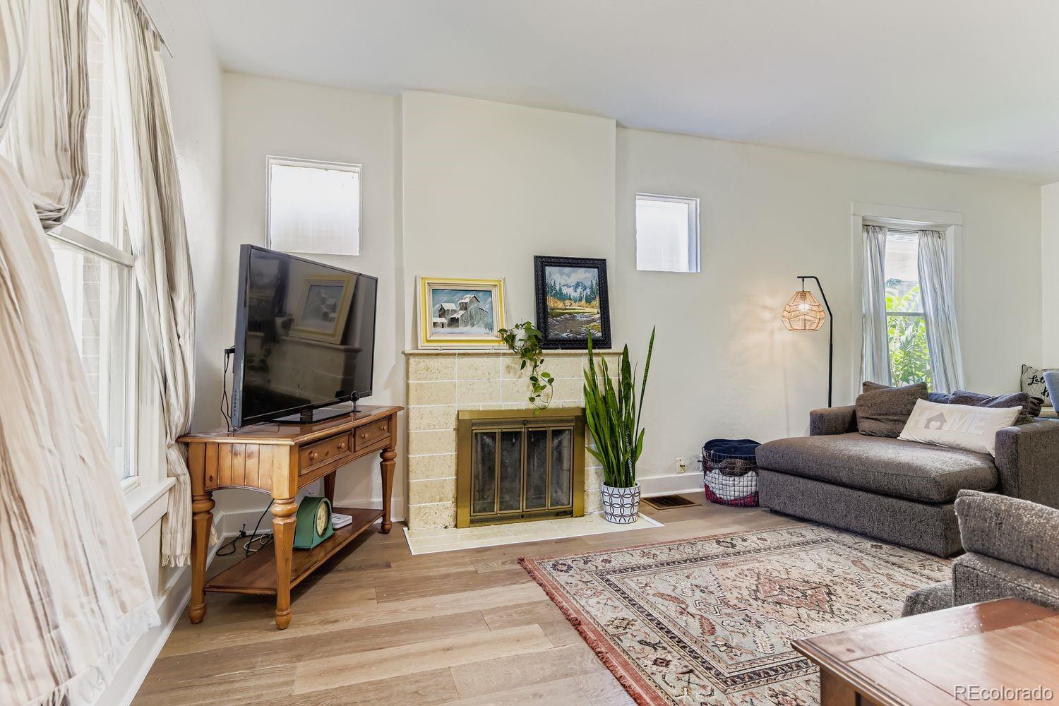 MLS Image #3 for 1321 s sherman street,denver, Colorado
