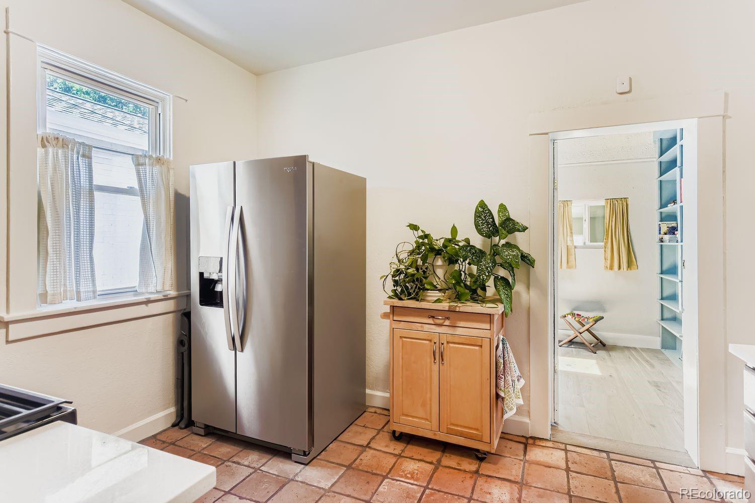 MLS Image #9 for 1321 s sherman street,denver, Colorado
