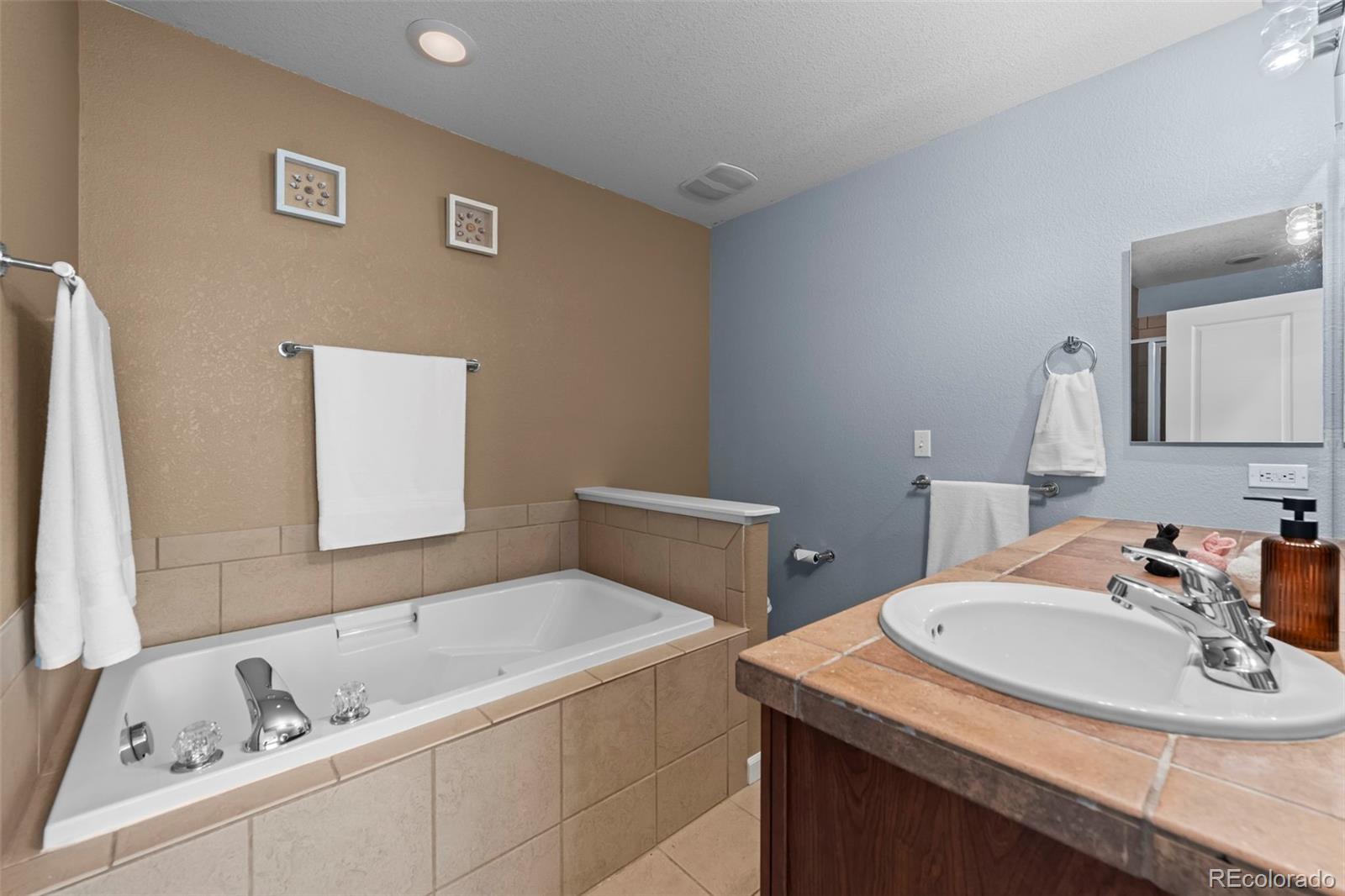 MLS Image #26 for 408 s reed street,lakewood, Colorado