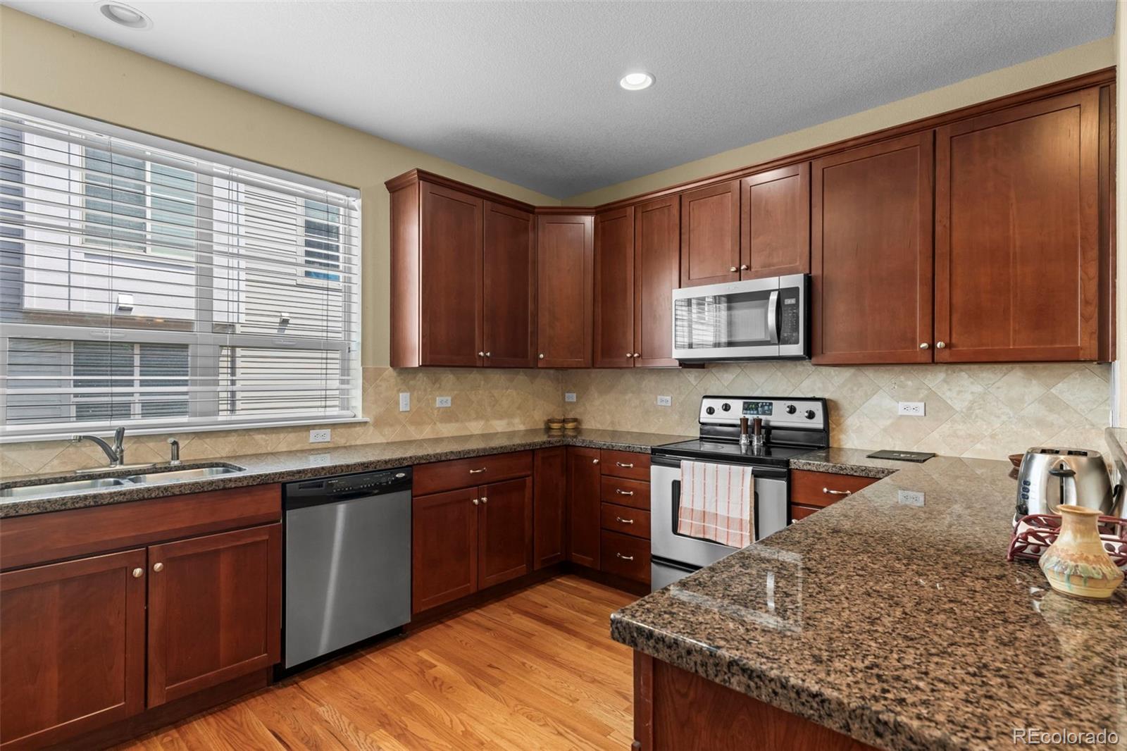 MLS Image #8 for 408 s reed street,lakewood, Colorado