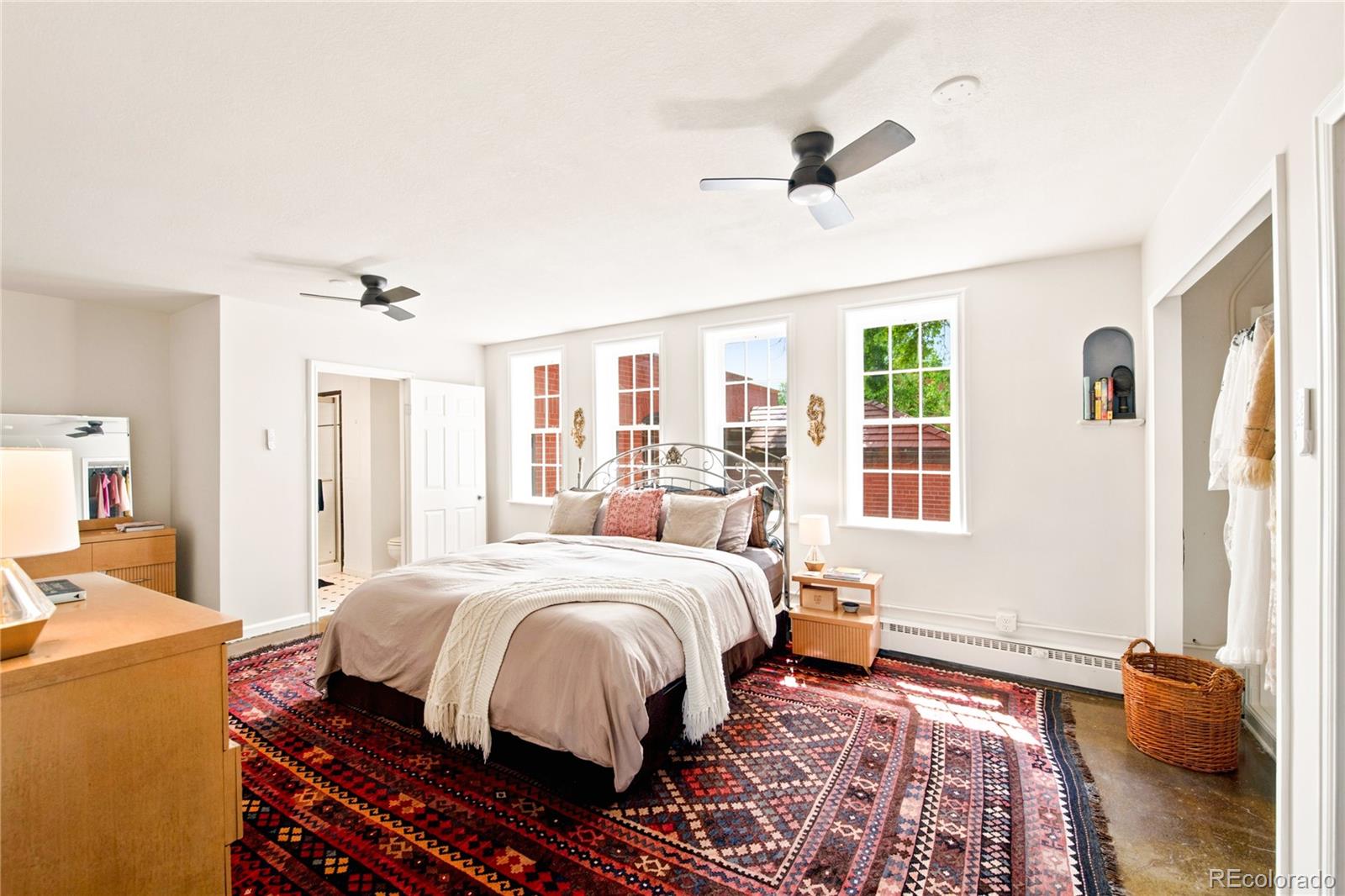 MLS Image #11 for 375 s navajo street 2a,denver, Colorado