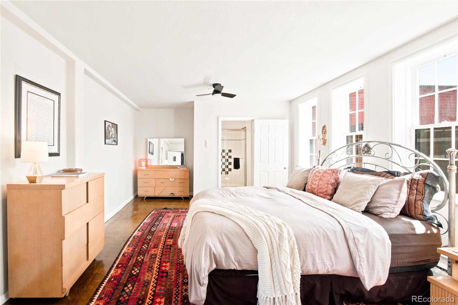 MLS Image #13 for 375 s navajo street 2a,denver, Colorado