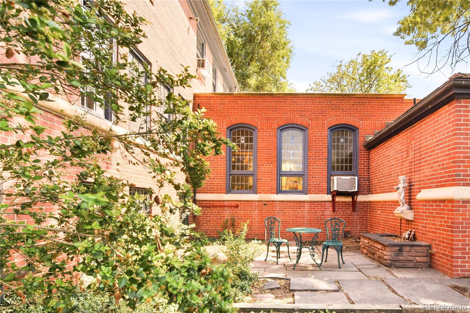 MLS Image #31 for 375 s navajo street 2a,denver, Colorado