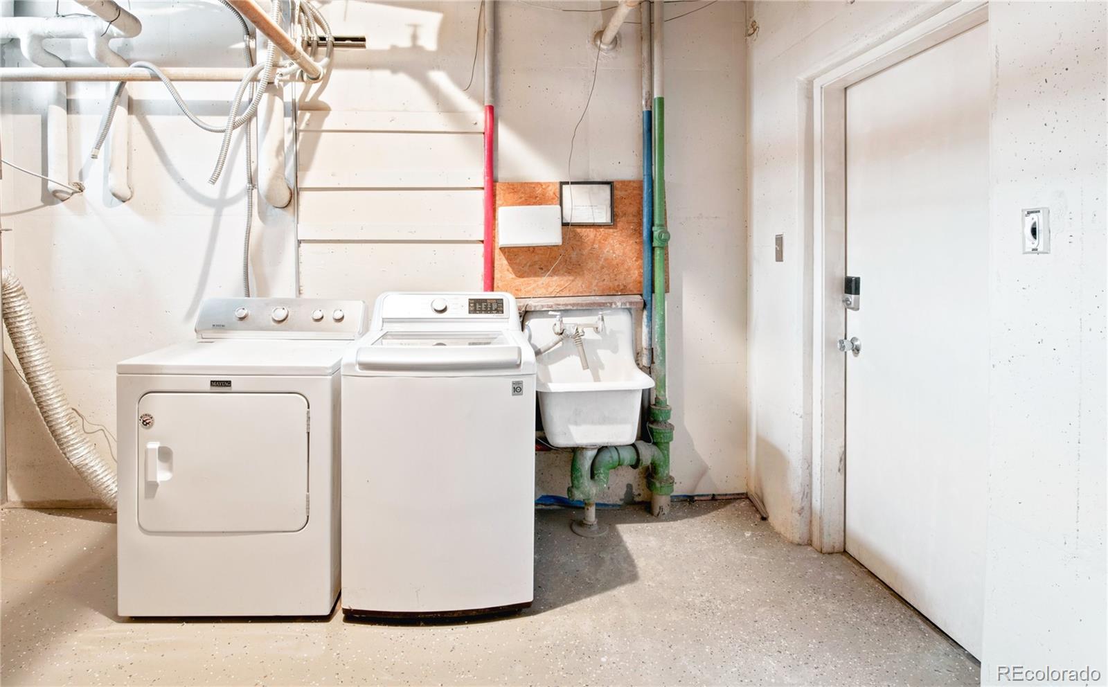MLS Image #33 for 375 s navajo street 2a,denver, Colorado