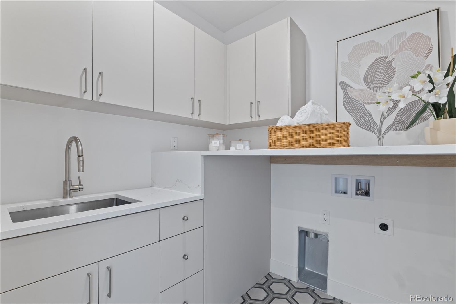 MLS Image #28 for 1473 s pennsylvania street,denver, Colorado