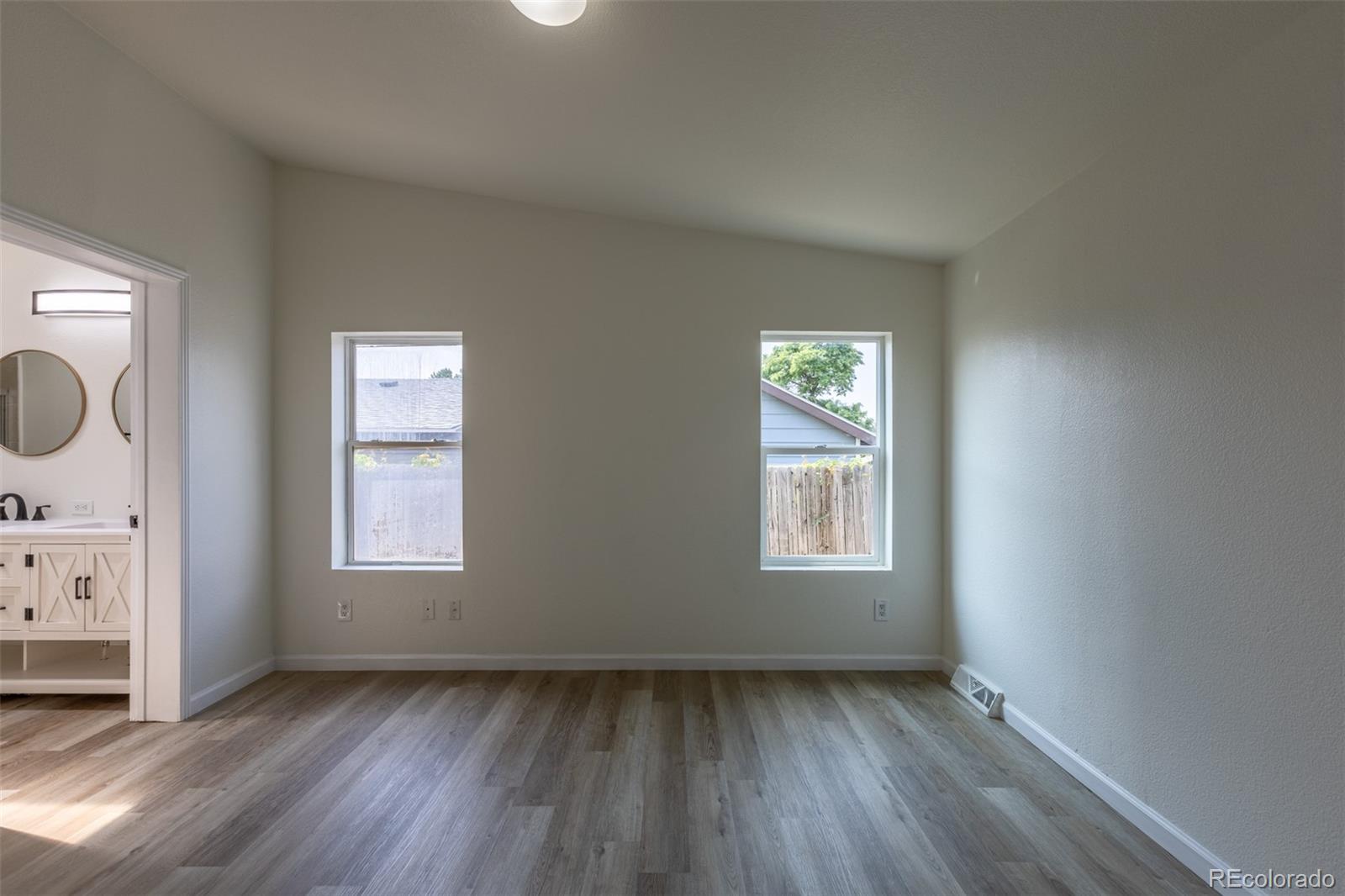 MLS Image #15 for 5470  magnolia street,commerce city, Colorado
