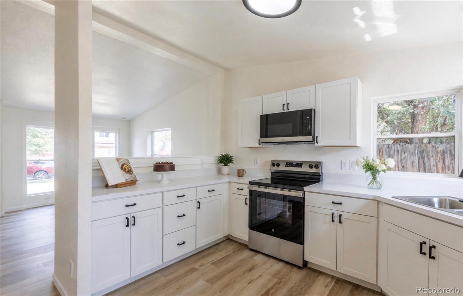 MLS Image #3 for 5470  magnolia street,commerce city, Colorado