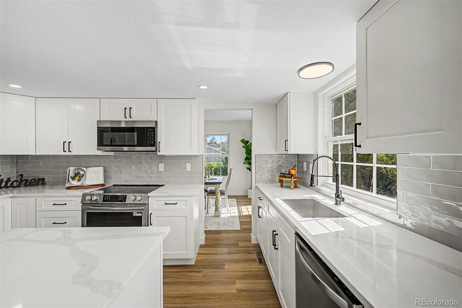 MLS Image #10 for 1421 s chambers circle,aurora, Colorado